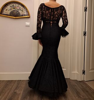 Traje de Flamenca negro de encaje, como nuevo.