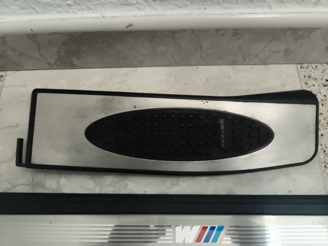 BMW E90 M umbrales y apoyapie