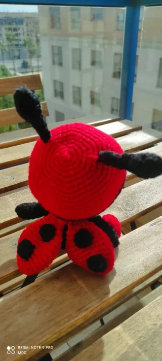 Amigurumi mariquita crochet