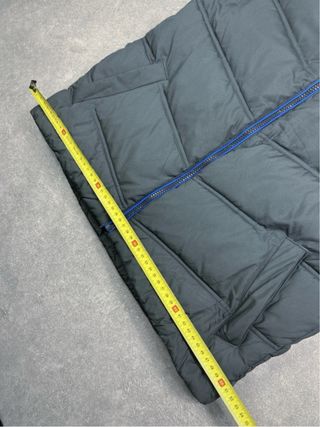 Chaleco acolchado Nike unisex gris y azul