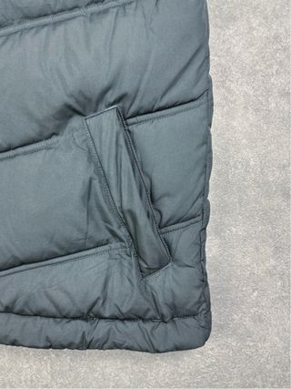 Chaleco acolchado Nike unisex gris y azul