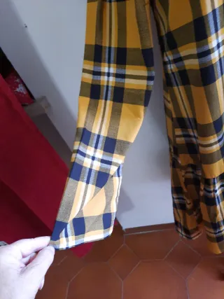 Vestito a quadri con fondo a voilan