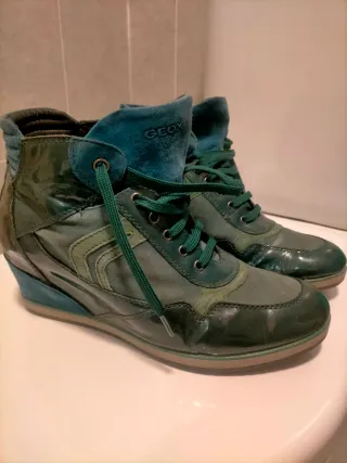 Botines Geox cuña verde/petróleo