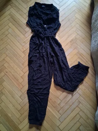 Mono negro largo sin mangas escote cruzado