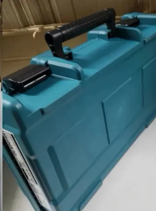 Maletin makita ( taladro y atornillador.)