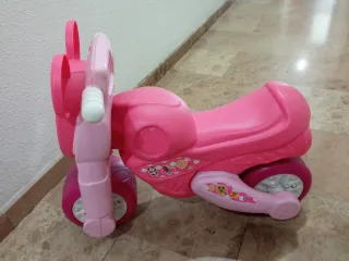 Moto correpasillos Minnie Mouse rosa