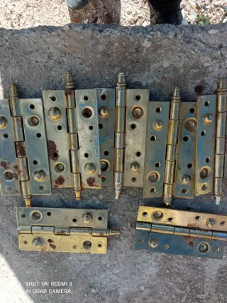 Carretilla de obra con herramientas