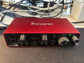 Focusrite Scarlett 2i2 Tarjeta Sonido