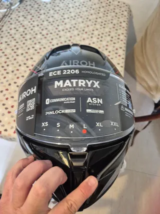 Casco Airoh Matryx Carbon Negro Talla L