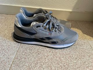 Reebok Nylon Grises Talla 44 / equivale a una 43