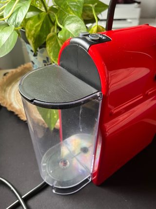 Cafetera Nespresso Krups Roja