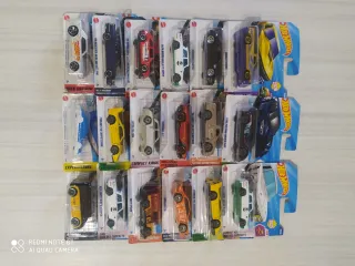 Hot Wheels 70s vs 90s 3 auto