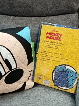 Juego de sábanas Mickey Mouse y manta