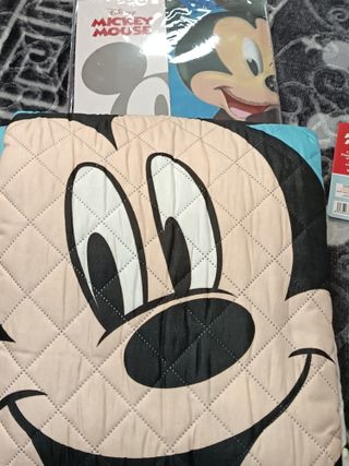 Juego de sábanas Mickey Mouse y manta