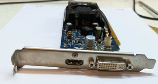 Scheda video Scheda video NVIDIA GeForce G100