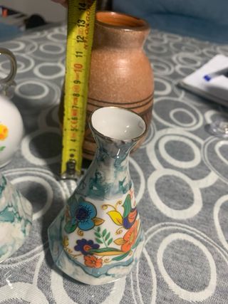 Lote 4 jarroncitos cerámica y porcelana