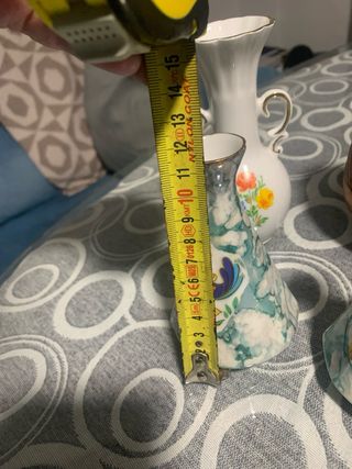 Lote 4 jarroncitos cerámica y porcelana