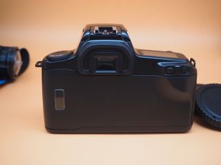 Canon EOS 1000F + Objetivo 28-80mm