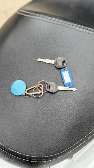 Suzuki Burgman 125cc 2015 9300 km EQUIPACIÓN INCL.