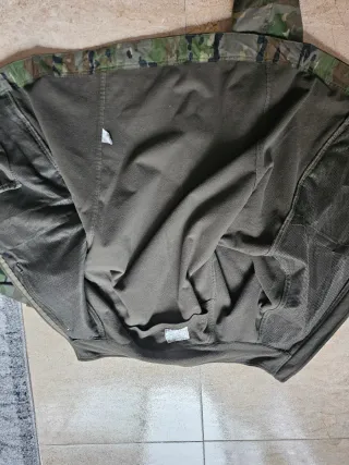 Chaqueta militar camuflaje