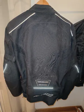 Chaqueta de moto tricapa IXON