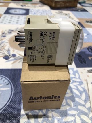 Temporizador Autonics AT8N Multifunción