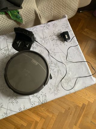 Robot Aspirador ILIFE con Base de Carga