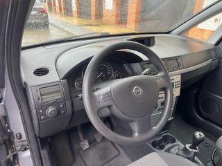 Opel Meriva 2004