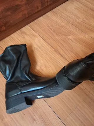 Botines negros piel talla 37