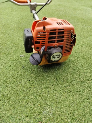 Desbrozadora Stihl FS 74