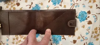 3 Portafogli porta assegni marrone, senape, nero