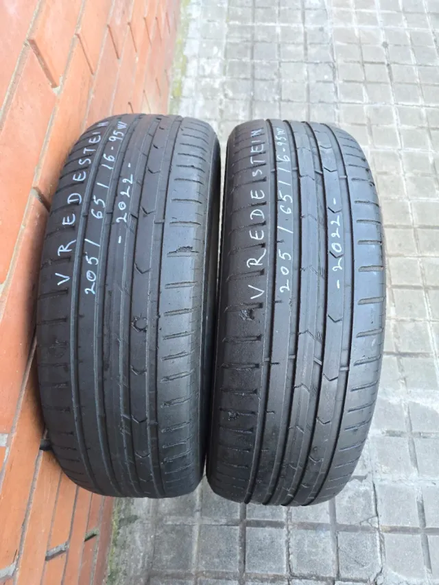 Neumáticos Vredestein 205/65 R16 95W