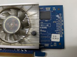 Scheda video NVIDIA GeForce 7300 LE 64 Mb(DDR2)
