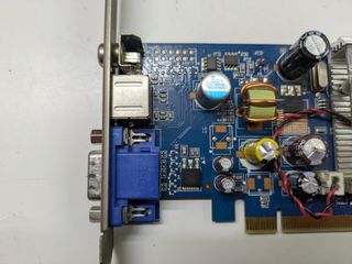 Scheda video NVIDIA GeForce 7300 LE 64 Mb(DDR2)