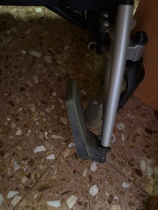 Se vende silla de ruedas electrica