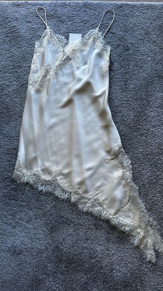 Vestido lencero Zara