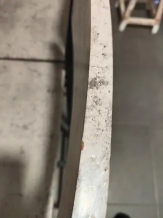 Mesa alta y 2 sillas a juego