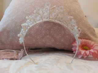Tiara para bodas, comuniones y eventos