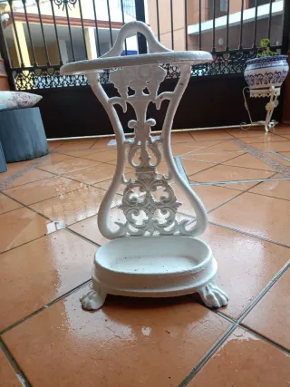 Paragüero de hierro fundido blanco