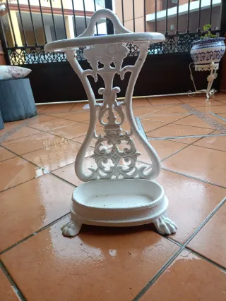 Paragüero de hierro fundido blanco