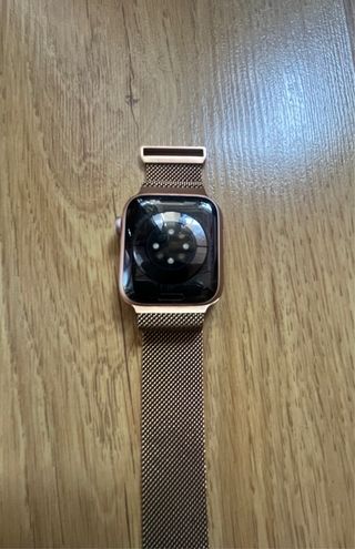 Apple Watch Series 6 Oro Rosa + Funda de regalo