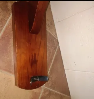 Jamonero de madera