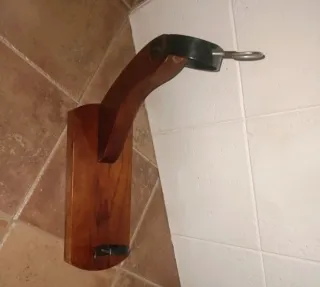 Jamonero de madera
