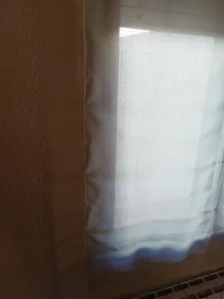 Estore tela beige y blanco