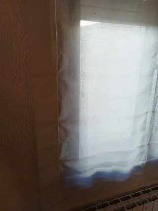 Estore tela beige y blanco