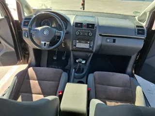 Volkswagen Touran 2011