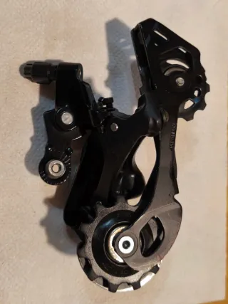 Grupo Shimano 105 (2023)