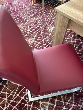 Mesa comedor + 4 sillas se regalan las fundas