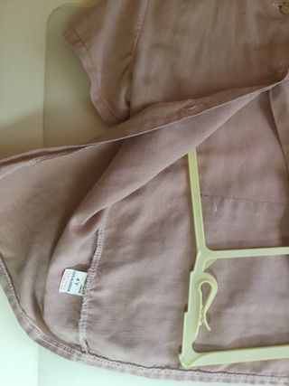 Camisa de niño rosa con botones