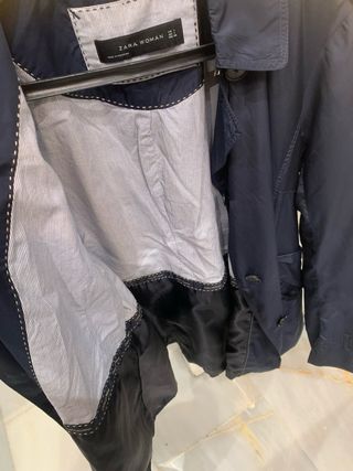 Gabardina corta Zara azul mujer